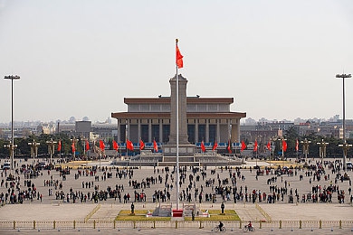 黄色软件0.3｜“揭秘‘黄色软件0.3’风波：网络监管警钟长鸣，网民呼吁清朗网络空间”-4