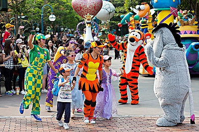 51吃瓜群众朝阳群｜网络社区奇遇记：朝阳群里的吃瓜狂欢