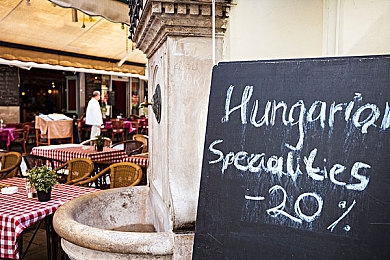 黄色软件app下载3.0.3｜网络迷雾中的成人应用争议：下载潮背后隐患重重-3