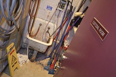 上官婉儿拿一支笔稿自己免费视频｜笔尖诗意，传统与现代交融——上官婉儿创作之旅-5