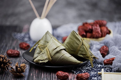 无翼乌之触手侵犯本子库全彩图片｜“无翼乌之触手”软件涉嫌侵权，版权问题引发社会关注-2