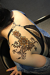 富二代成人版｜“富二代成人版：从依赖走向独立，新时代青年风采展现”-2