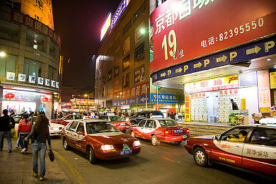 白丝小脚夹住命根上下摩擦|缠足风情:白丝小脚传奇之旅-4