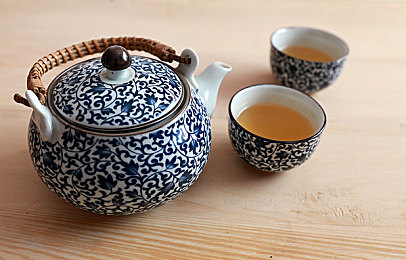 纸巾盒用妹妹做实验2|“纸巾盒实验事件警示:家庭教育安全意识亟待提升”-4