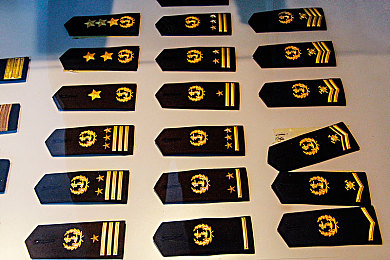 爽 躁多水 快 深点A片软件|网络迷雾中的警示:揭秘“爽躁多水”软件风波-3