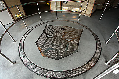 刷子刷校花脚趾缝|校园风波:校花脚趾缝事件引发的道德反思之旅-3