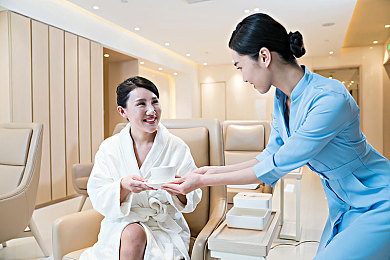 迪丽热巴被操出水｜迪丽热巴汗水洒公益，爱心助力教育之光-4